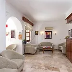 Hotel Marybill Perissa (Santorini)