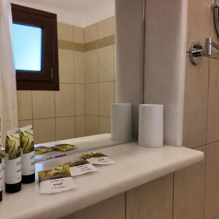 Hotel Marybill Perissa (Santorini)