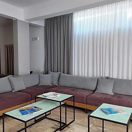 Marybill 4* Perissa (Santorini)