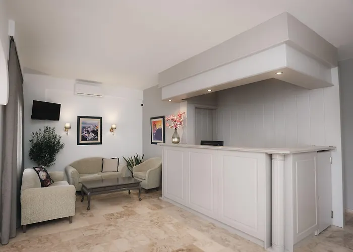 فندق Marybill 4*