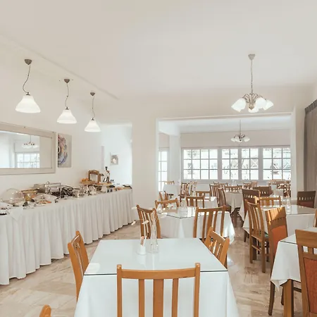 Marybill 4* Perissa (Santorini)